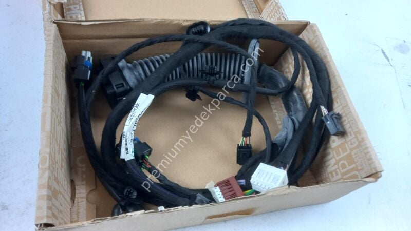 241250854R - kablo demeti, kapı