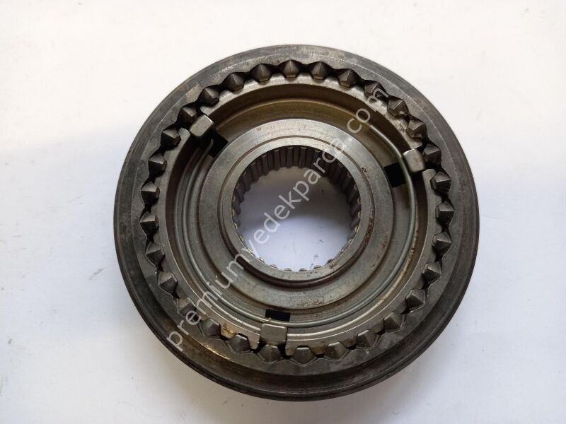 6048390 - senkromeç göbeği, manuel şanzıman