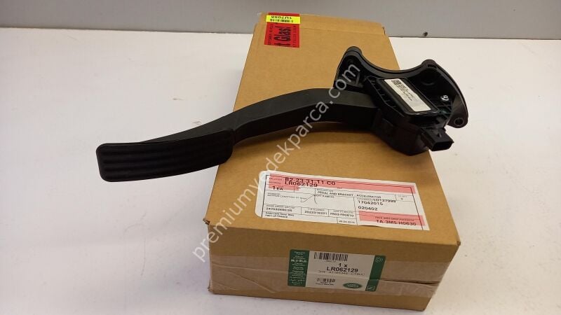 LR062129 - gaz pedalı