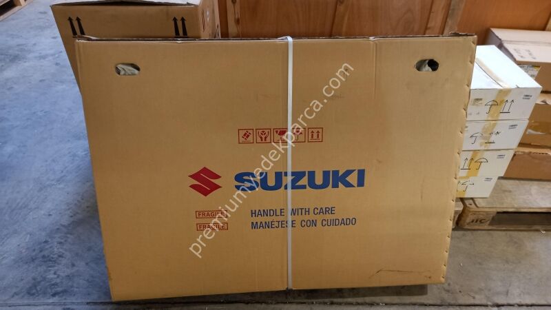 8451163J00000 - ön cam