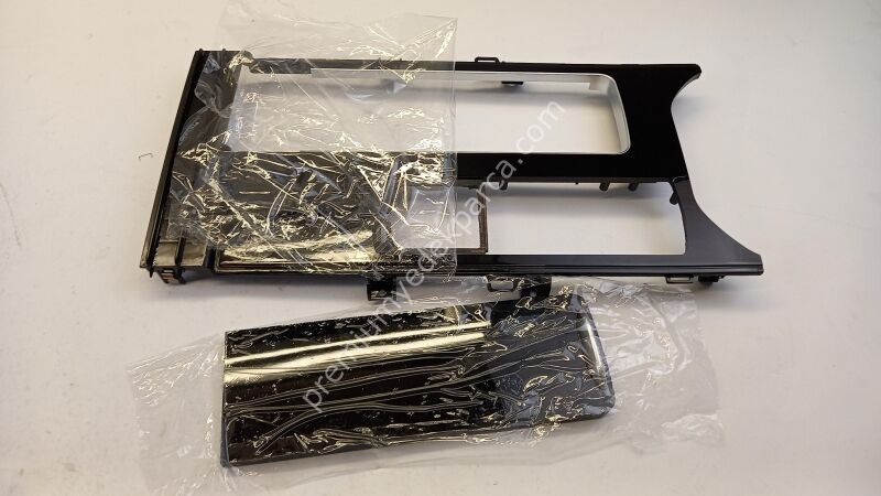 LR092345 - orta konsol parçası/trim