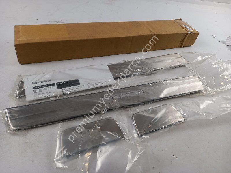 NISSAN 8698086 Eşik Trim Seti