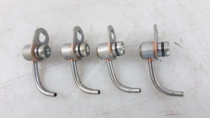 K05135262AA - yağ nozulu