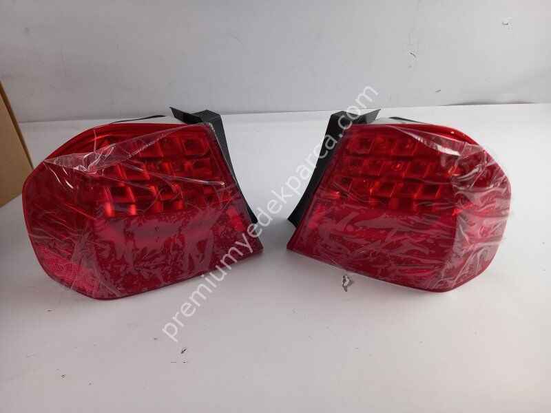 BMW 7570012 Kombinasyon Arka Işık Seti