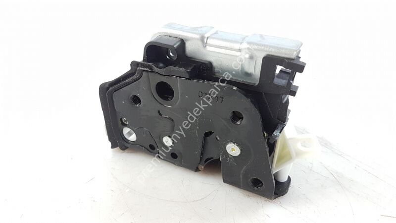 8K0839016F - kapı kilidi