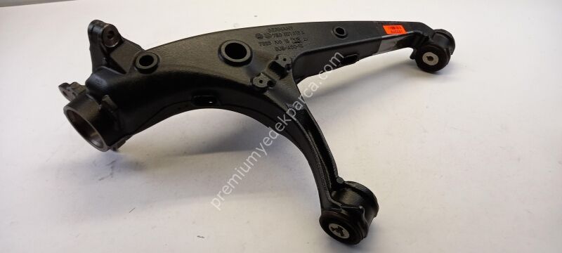 7E0501071 - rotil kolu