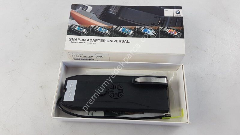 BMW 7584091 Cep Telefonu Tutacağı