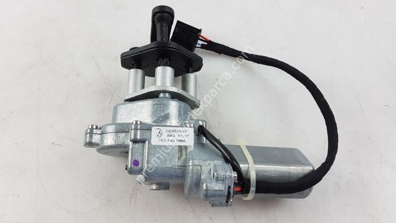 7E0843766A - elektrik motoru