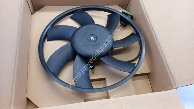 22915386 - fan, radyatör