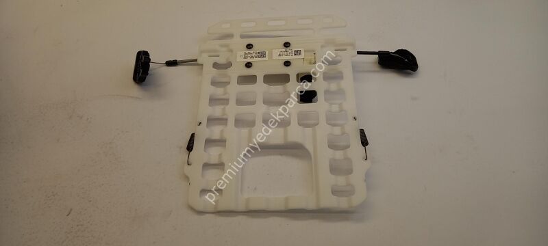 88340J7000 - emniyet kemeri ayarlayıcısı