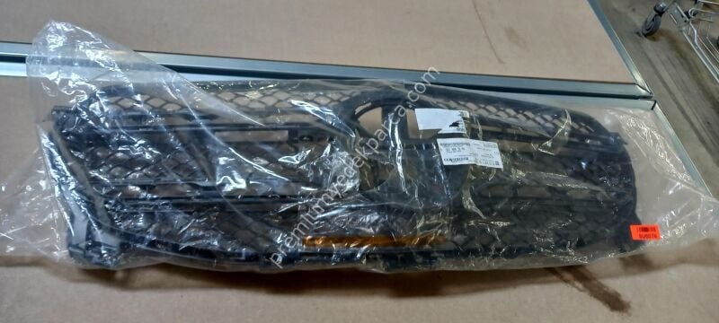 A1678881000 - radyatör ızgarası