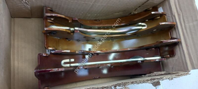 044950N900 - fren pabuç seti