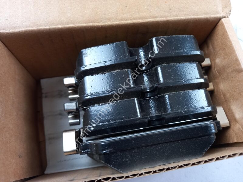 C2D40929 - fren balata seti