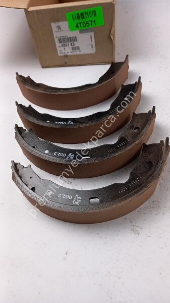 4241K9 - fren pabucu seti, park freni