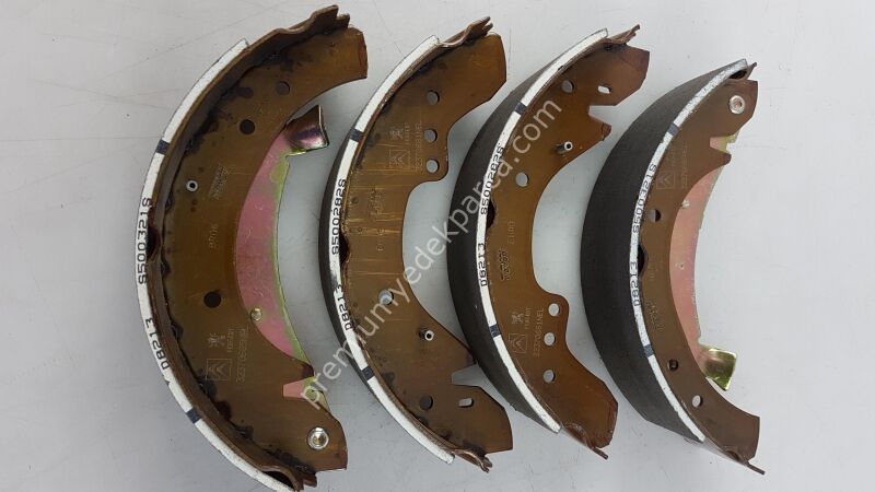 4241H4 - fren pabucu seti