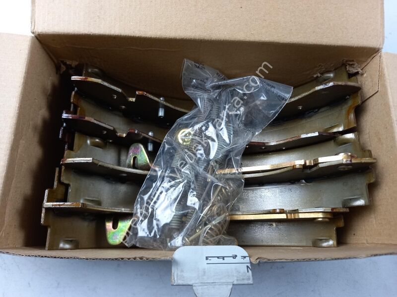 4241H8 - fren pabucu seti