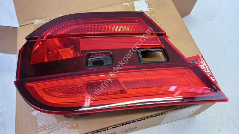 C2Z12877 - arka sis farı