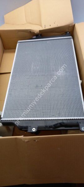 TOYOTA 5848449 Radyatör, Motor Soğutma