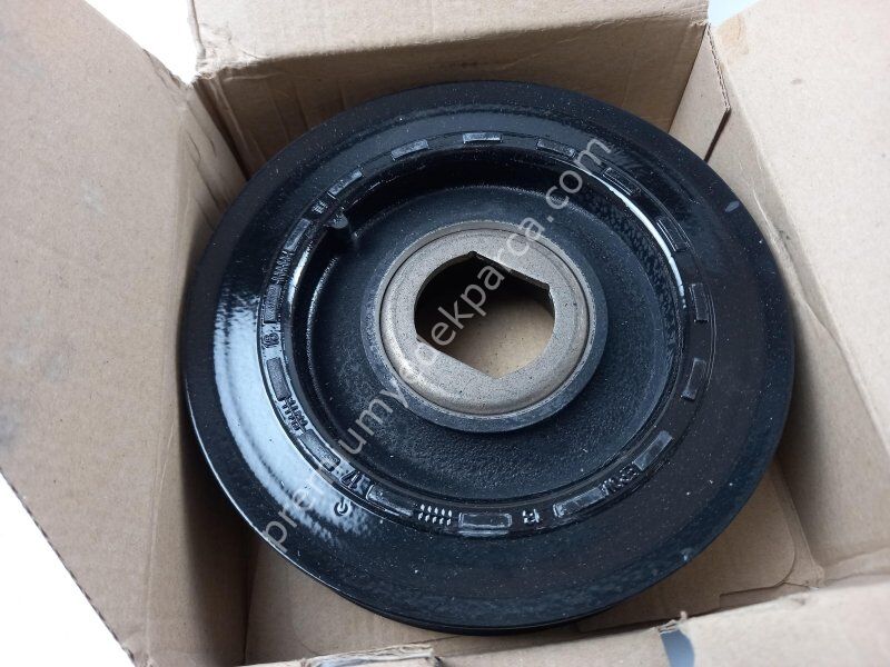 NISSAN 8237158 Dişli, Krank Mili