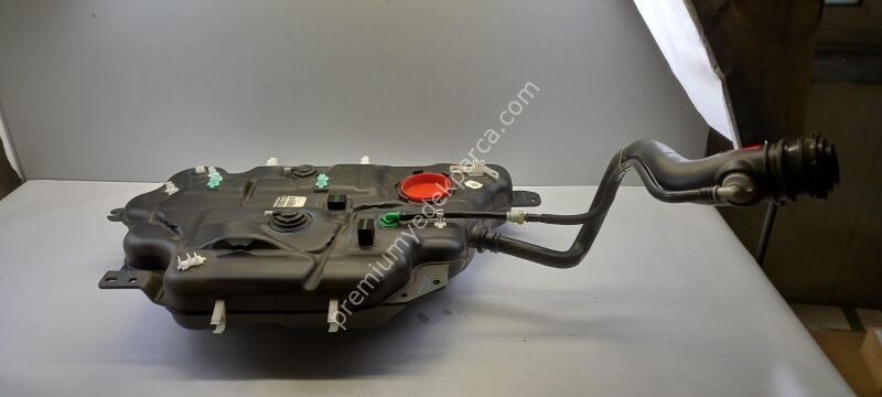 172032316R - yakıt deposu