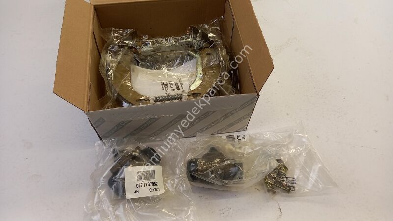 71740713 - fren pabuç seti