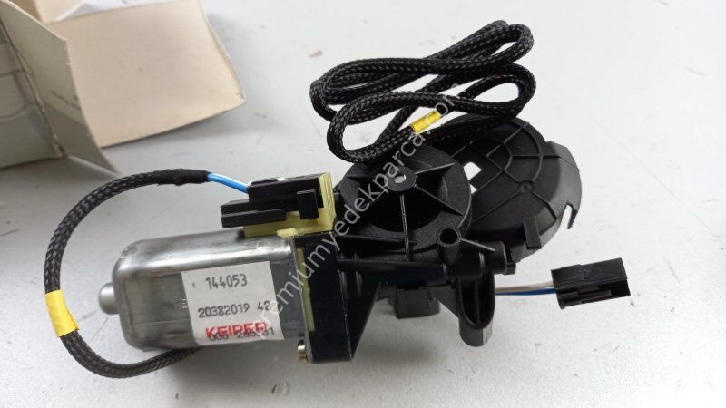 MERCEDES-BENZ 4452941 Elektrik Motoru