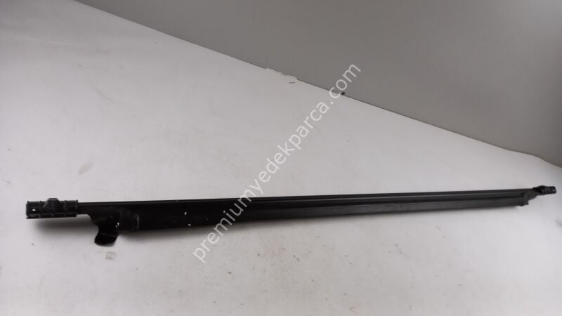 K68251538AE - conta, bagaj/kargo alanı kapağı