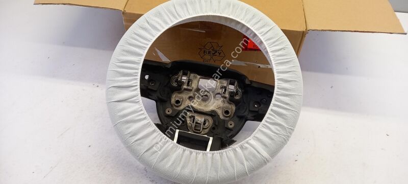 LR047921 - direksiyon simidi