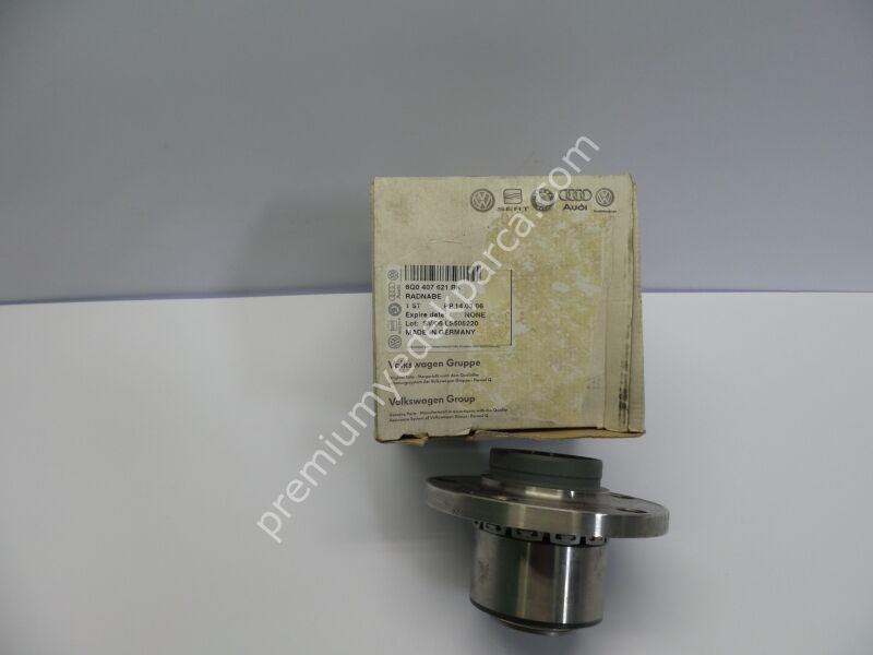 6Q0407621BK - tekerlek göbeği