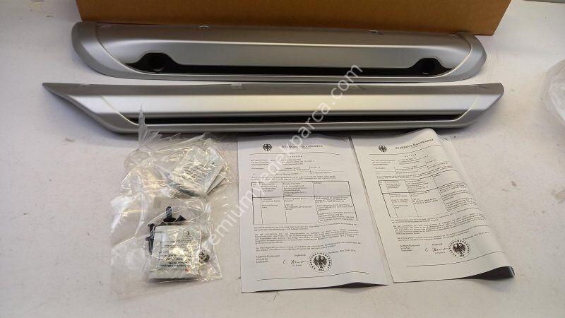 NISSAN 8715853 Kızak Plakası