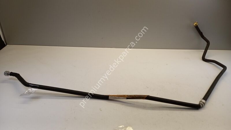 977643A780 - soğutma suyu borusu