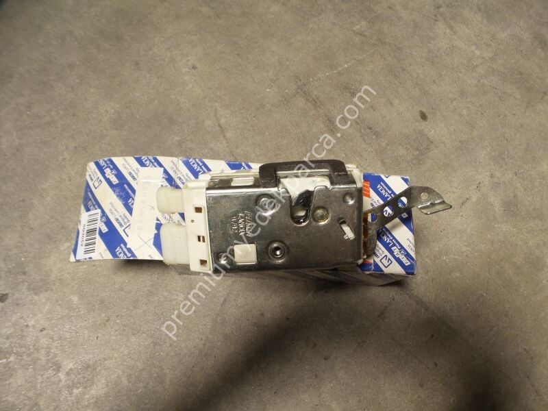 46411408 - kapı kilidi