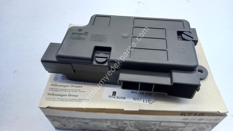 3C0937548 - sigorta kutusu