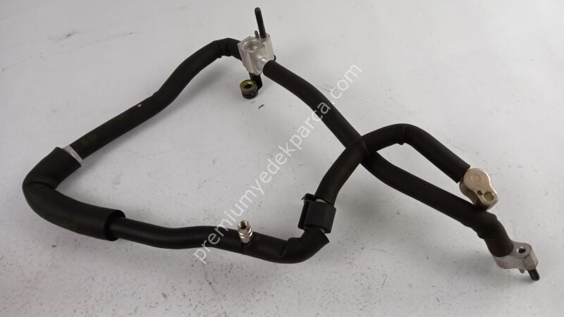 977644A871 - soğutma suyu borusu