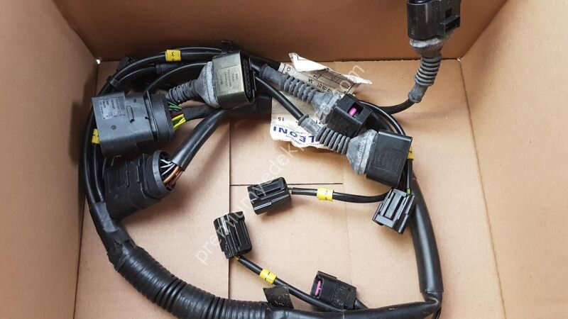 8D0971082C - kablo demeti