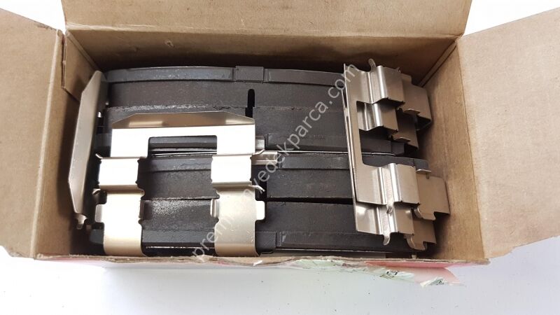 581013ED01 - fren balata seti