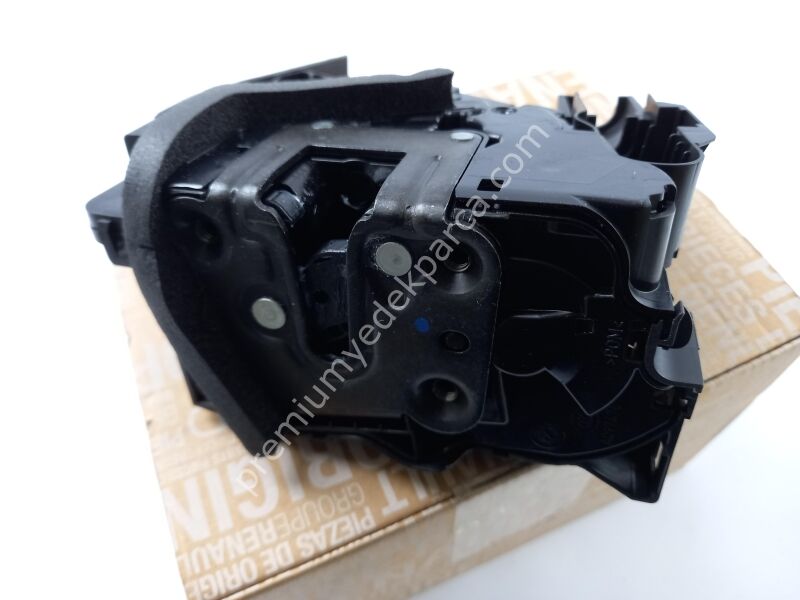 825038733R - kapı kilidi