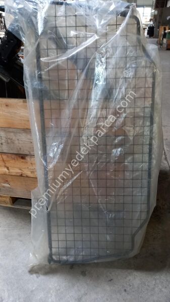 9999Z030753 - ızgara, bagaj bölmesi