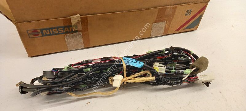 NISSAN 8307917 Kablo Demeti